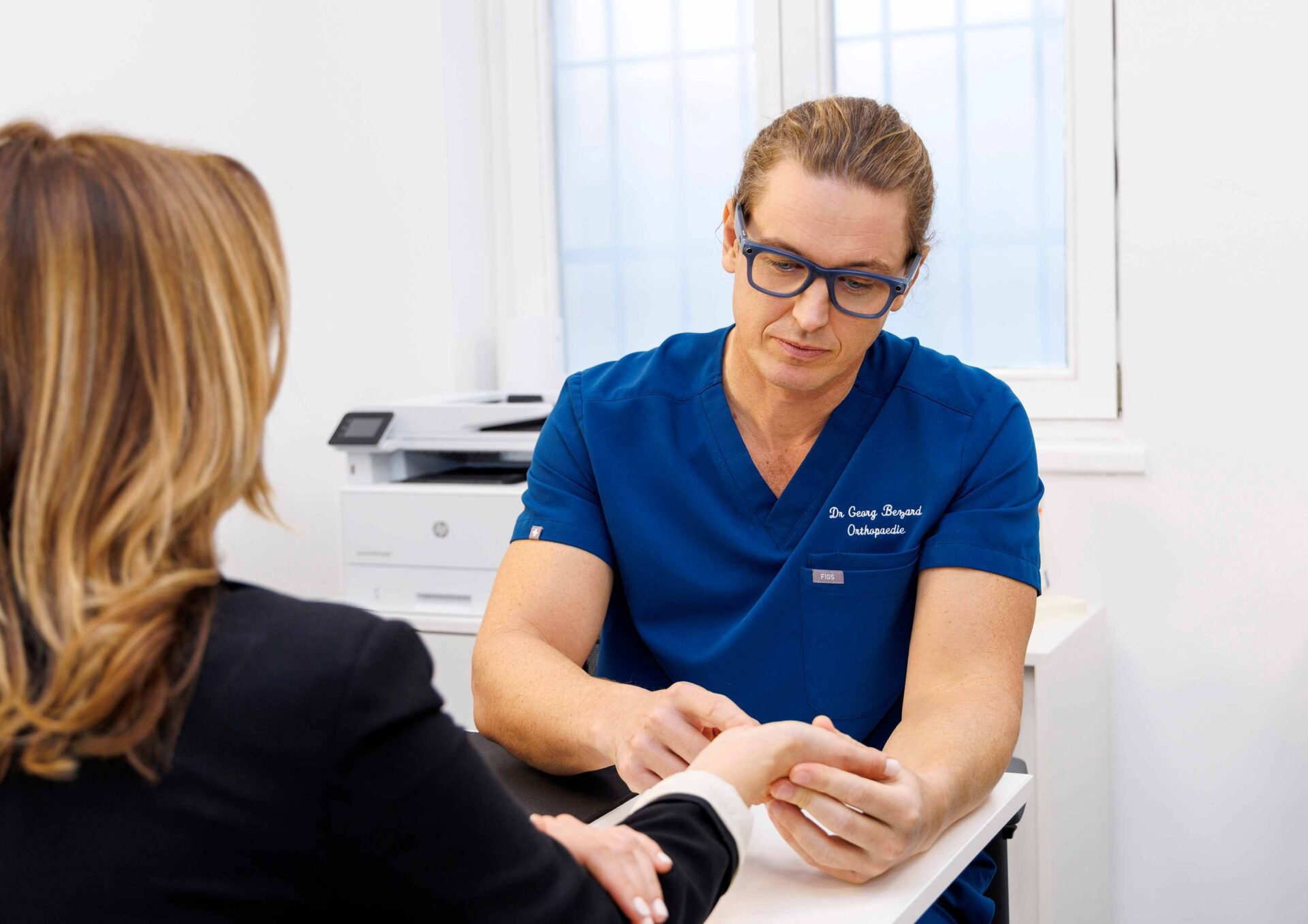 Dr. Bezard